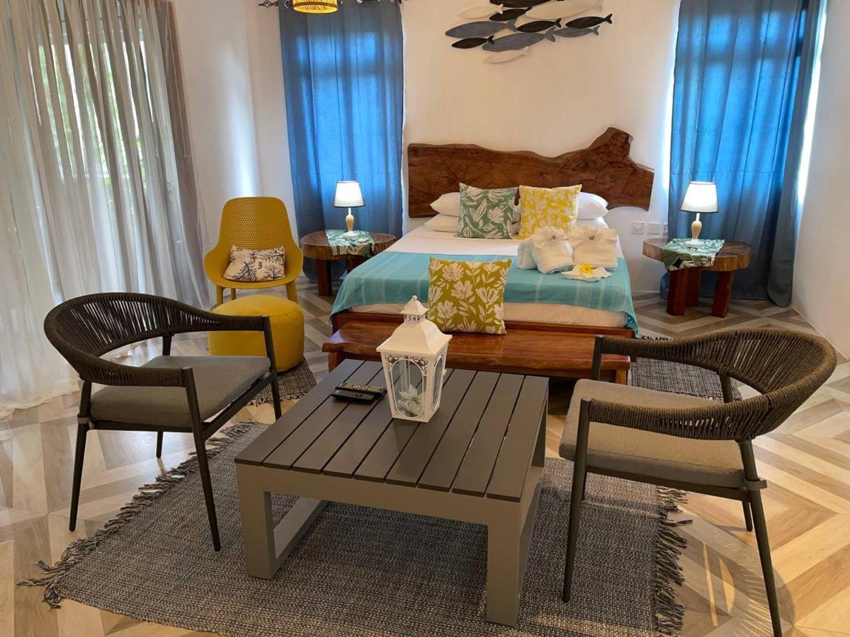Milles Montagnes Residence Anse Royale Exterior foto